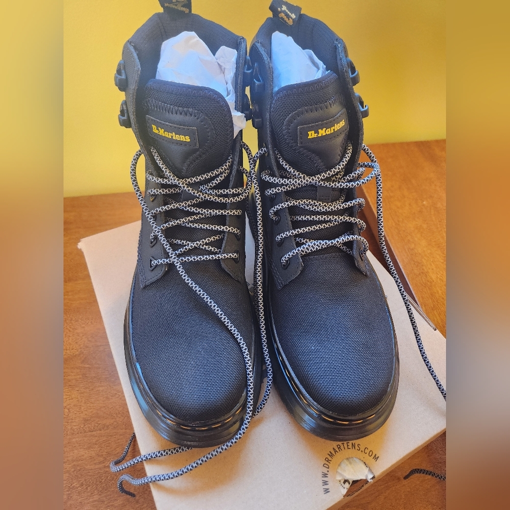 Brand New in Box Dr. Martins Tarik Utility Boots Women's Size 8